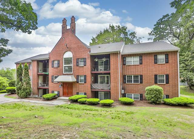 Property at 6 Louisburg Sq #8, Nashua, NH 03060, 2 beds, 1.5 baths