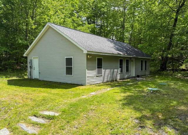 Property at 1496 Fairground Rd, Bradford, VT 05033, 3 beds, 1.5 baths