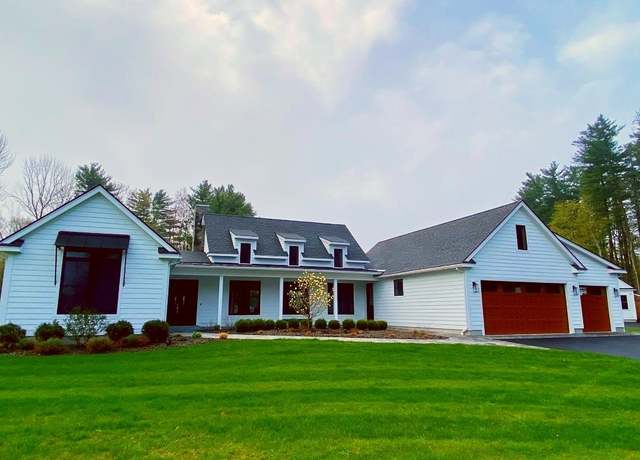 Property at 153 Fox Point Rd, Newington, NH 03801-2720, 3 beds, 2.5 baths