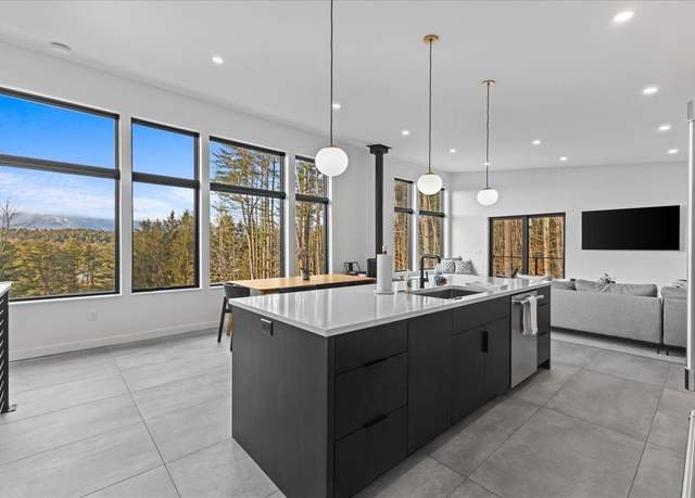 Property at 129 Eloise Ln Unit A, Stowe, VT 05672, 3 beds, 2 baths
