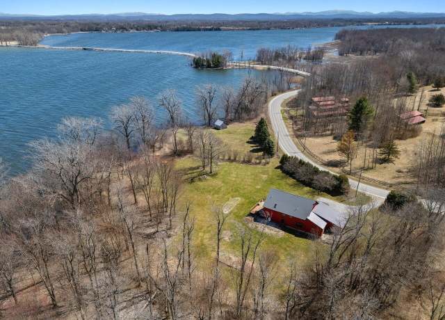 Property at 320 Main St, Isle La Motte, VT 05463, 4 beds, 3 baths