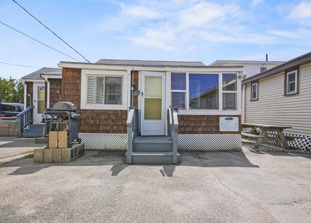 Property at 13 Riverview Ter Unit B, Hampton, NH 03842, 3 beds, 1.5 baths