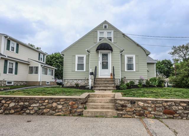 Property at 864 Cilley Rd, Manchester, NH 03103, 3 beds, 1 bath