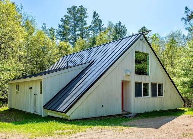 Property at 176 Pratt Bridge Rd, Jamaica, VT 05343, 3 beds, 2.5 baths