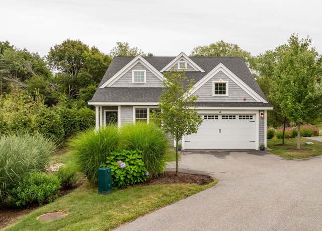 Property at 996 Maplewood Ave Unit A, Portsmouth, NH 03801, 3 beds, 2.5 baths