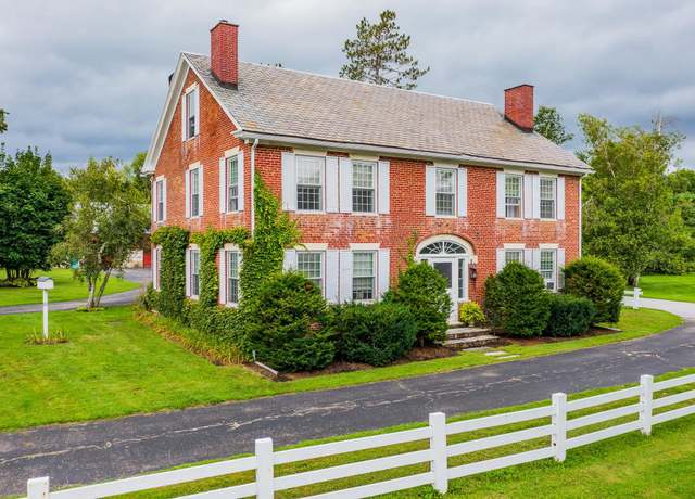 Property at 1677 Barnumville Rd, Manchester, VT 05255, 4 beds, 2.5 baths