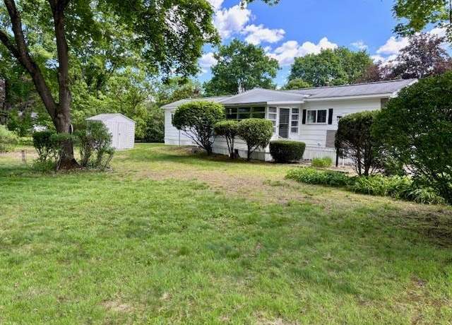 Property at 15 Westpoint Ter, Nashua, NH 03062, 2 beds, 1 bath