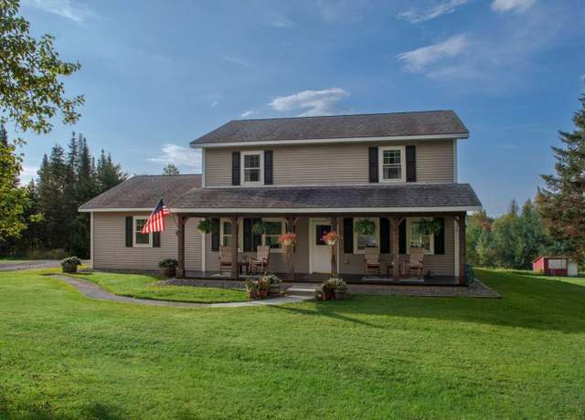 Property at 130 Center Rd, Hardwick, VT 05843, 4 beds, 2 baths