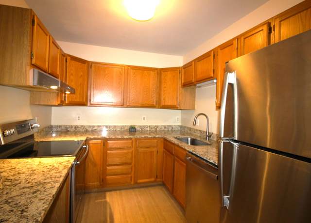 Property at 5 Tsienneto Rd #196, Derry, NH 03038, 1 bed, 1 bath