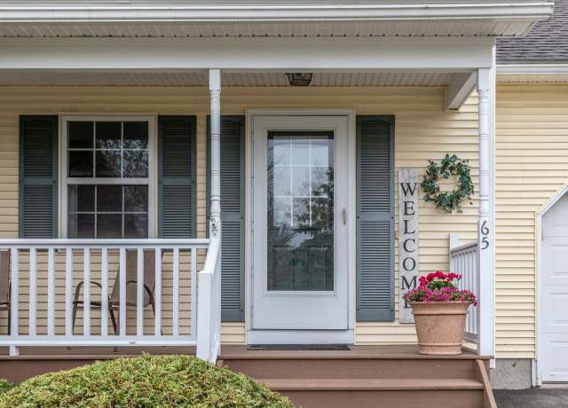Property at 65 Floral Dr, South Burlington, VT 05403, 3 beds, 2.5 baths