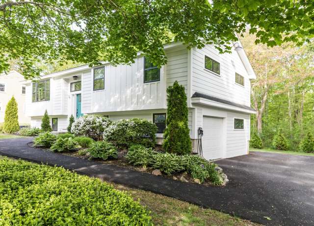 Property at 29 Frontier St, Rye, NH 03870, 3 beds, 3 baths