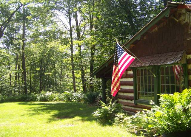 Property at 127 Fort Morrow Knl, Stockbridge, VT 05772, 2 beds, 1 bath