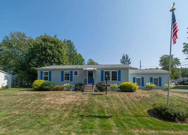 Property at 46 Granite Cir, Hampstead, NH 03841, 2 beds, 2 baths