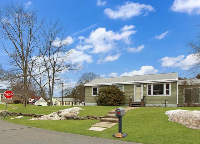 Property at 2 Tufts Dr, Nashua, NH 03064, 3 beds, 1 bath