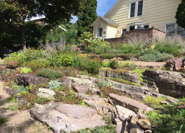 Property at 11 Chittenden Dr, Burlington, VT 05401, 3 beds, 2 baths