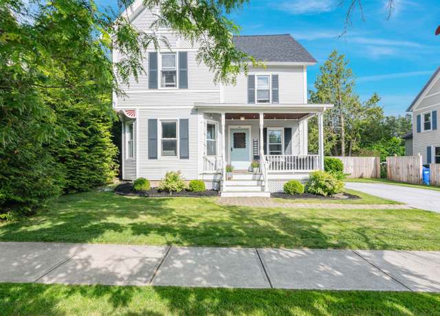 Property at 17 Brown Ave, St. Albans City, VT 05478, 4 beds, 1.5 baths