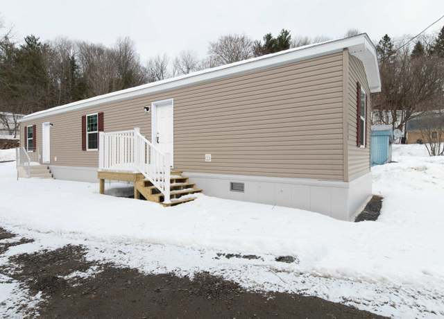 Property at 149 Oak St, St. Johnsbury, VT 05819, 2 beds, 2 baths