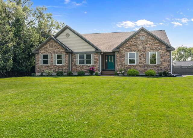 Property at 27 Weeping Willow Ln, South Burlington, VT 05403, 3 beds, 3 baths