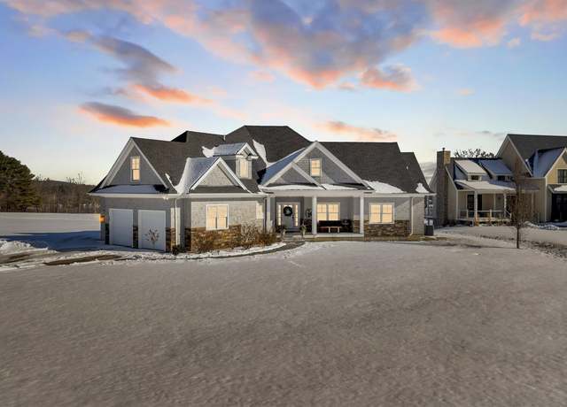 Property at 25 Fosters Dr, Dover, NH 03820, 5 beds, 4.5 baths