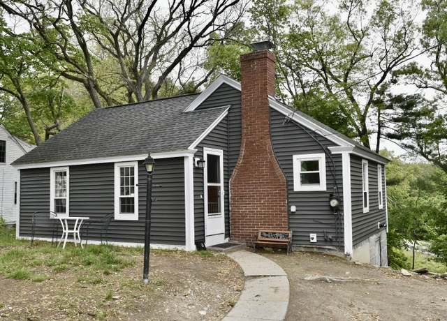 Property at 9 Hillcrest Ave, Nashua, NH 03064, 2 beds, 1 bath