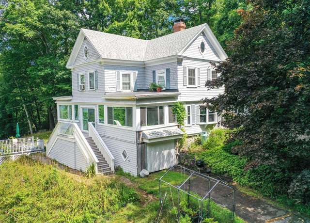 Property at 22 Courtyard Cir, Alton, NH 03810, 6 beds, 2 baths