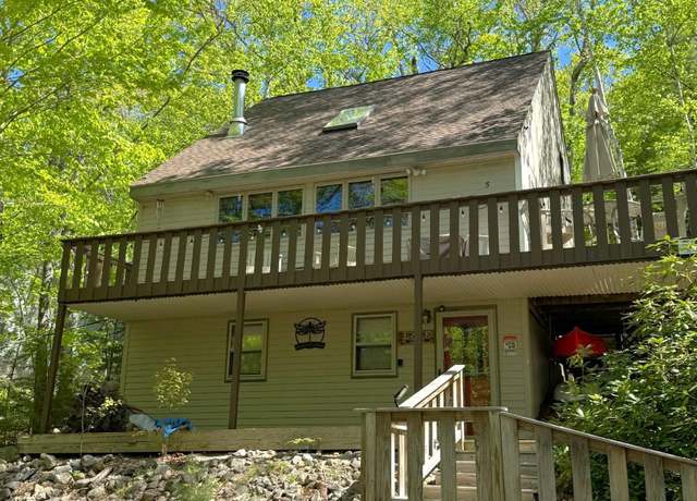 Property at 5 Chocorua View Dr, Madison, NH 03849, 3 beds, 1.5 baths