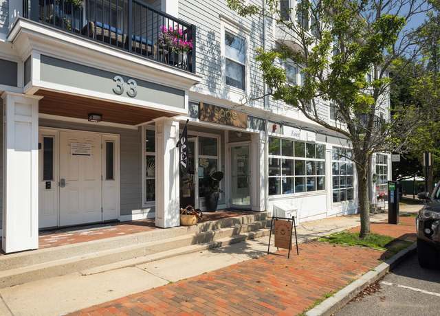 Property at 33 Deer St #511, Portsmouth, NH 03801, 2 beds, 1.5 baths