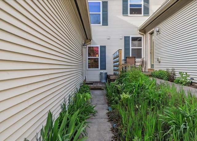 Property at 215 Juniper Dr, South Burlington, VT 05403, 2 beds, 2.5 baths