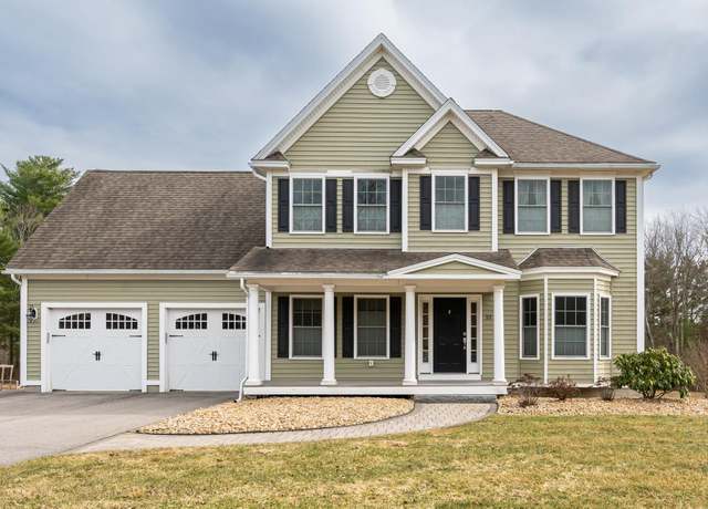 Property at 53 Katinka Dr, Manchester, NH 03109, 3 beds, 2.5 baths