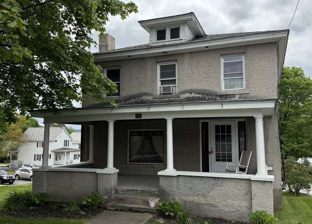 Property at 119 N Main St, Rutland City, VT 05701, 4 beds, 1.5 baths