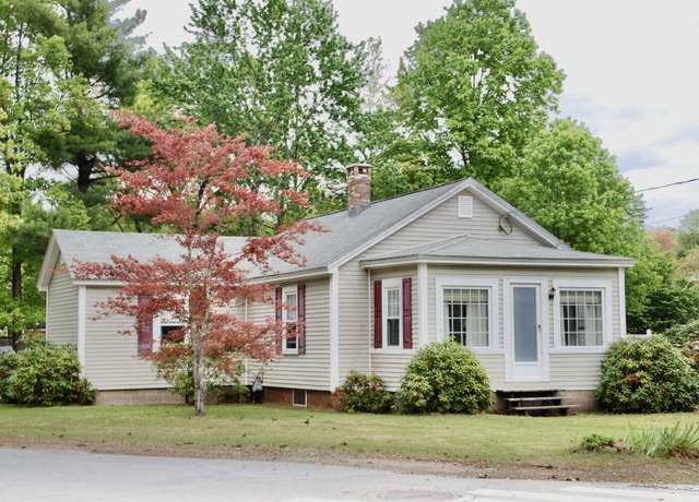 Property at 141 Portsmouth St, Concord, NH 03301, 2 beds, 1 bath