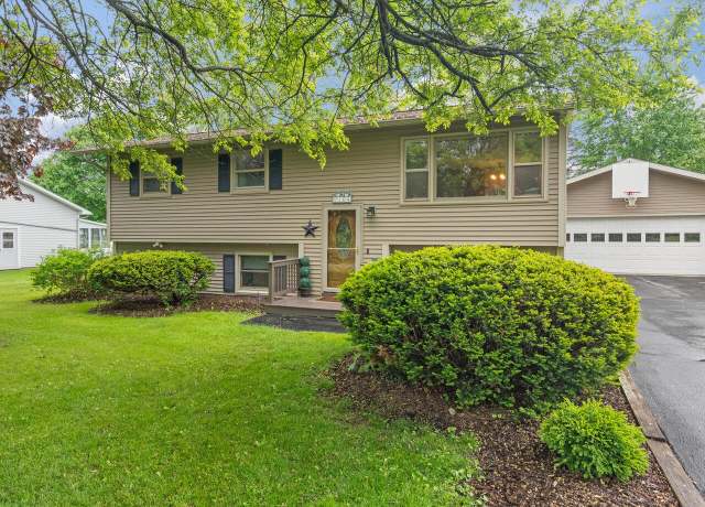 Property at 104 Marsett Rd, Shelburne, VT 05482-6641, 4 beds, 2 baths
