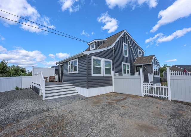 Property at 6 Highland Ave, Derry, NH 03038, 2 beds, 2 baths