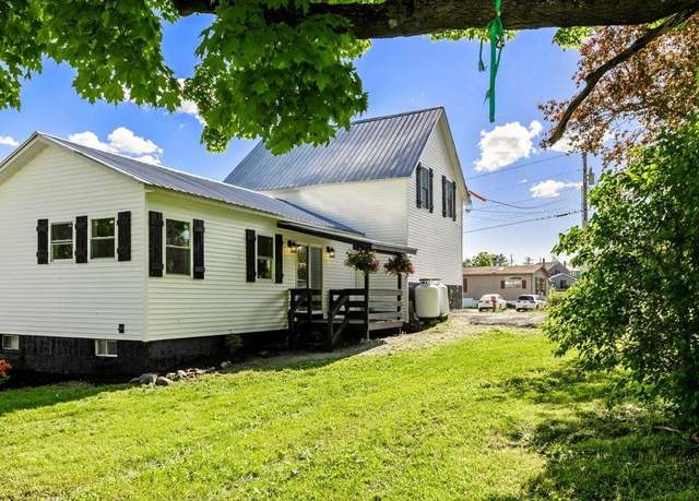 Property at 17 Liberty St, Richford, VT 05476, 4 beds, 1.5 baths