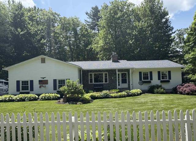 Property at 3 Logwood Cir, Essex, VT 05452, 3 beds, 2 baths