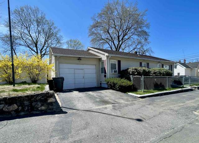 Property at 435 Spruce St, Manchester, NH 03103, 3 beds, 1.5 baths