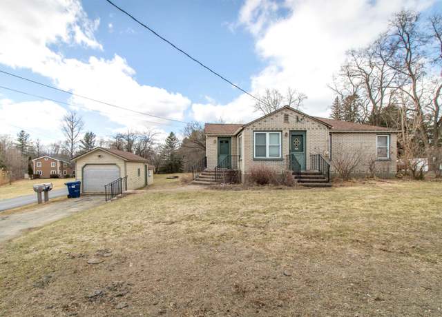 Property at 573 Sias Ave, Newport City, VT 05855, 3 beds, 1 bath
