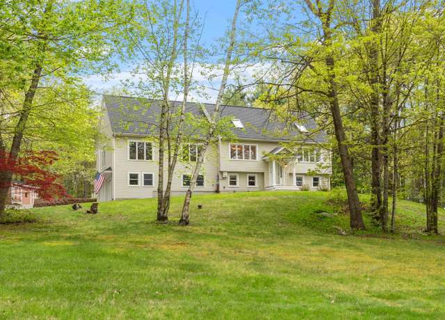 Property at 27 Norwood Rd, Salem, NH 03079, 4 beds, 2 baths