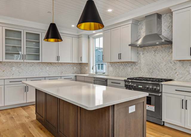 Property at 22 LITTLE BAY Dr, Dover, NH 03820, 3 beds, 3 baths