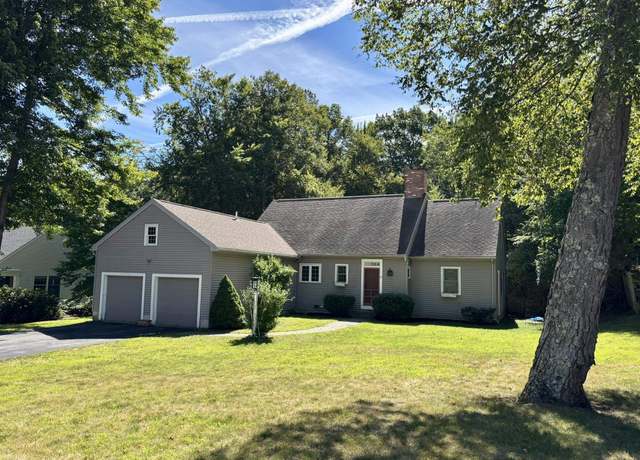 Property at 15 Hubbard Rd, Dover, NH 03820, 4 beds, 2.5 baths