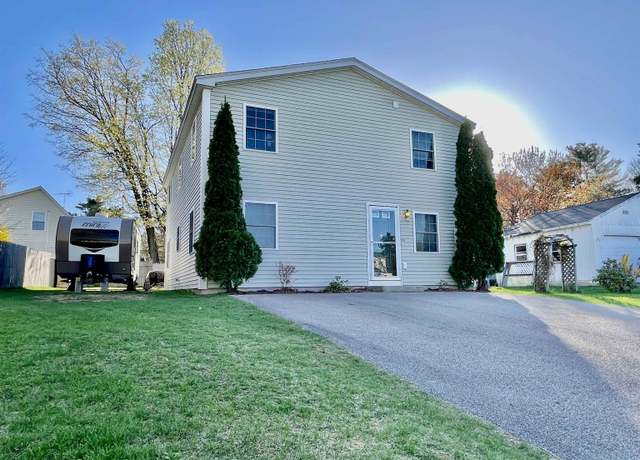 Property at 23 Waverly St, Rochester, NH 03867, 3 beds, 2.5 baths
