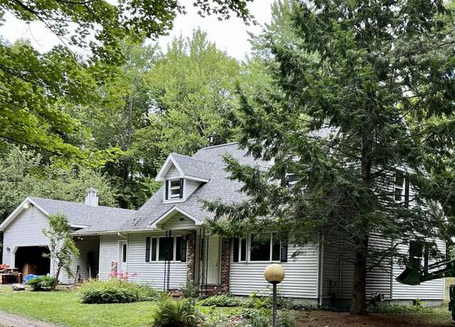 Property at 289 Middle Rd, Barre Town, VT 05641, 3 beds, 2 baths