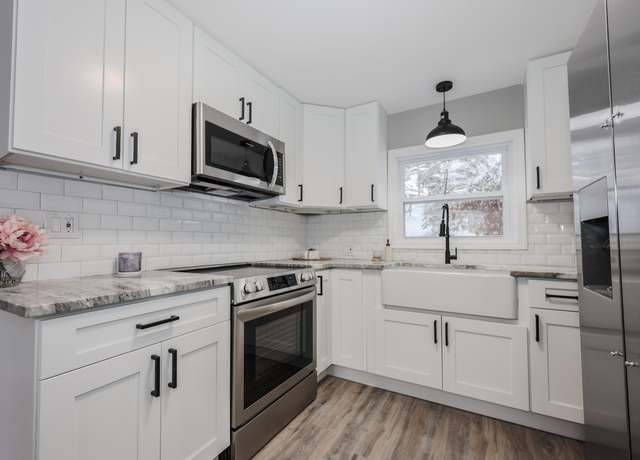 Property at 52 Hillside Ave, Bartlett, NH 03812, 3 beds, 1.5 baths