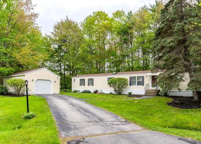 Property at 14 Burr Ct, Rochester, NH 03868, 2 beds, 2 baths