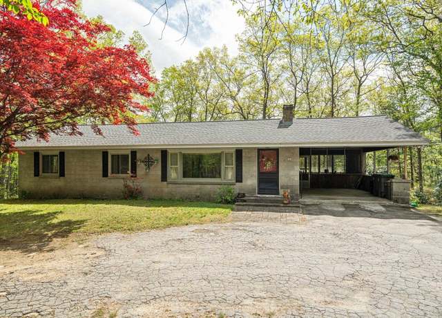 Property at 11 Royal Oaks Dr, Hooksett, NH 03106, 3 beds, 2 baths