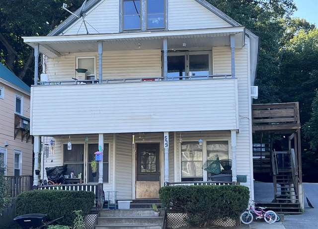 Property at 573 S Main St, Brattleboro, VT 05301, 2 beds, 4 baths