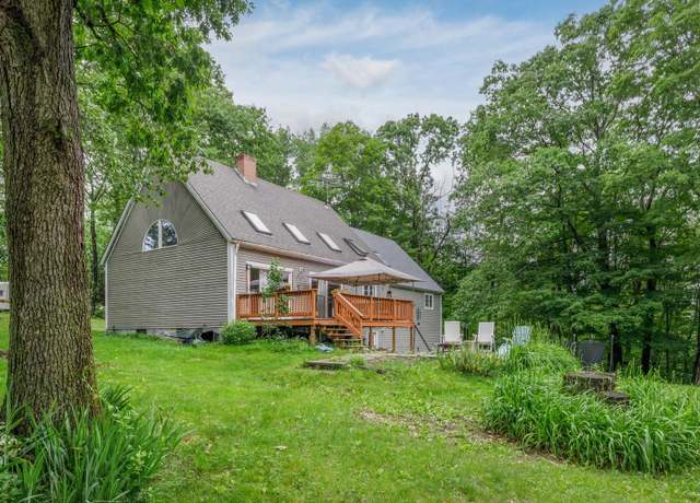 Property at 50 Weir Rd, Concord, NH 03301, 3 beds, 2 baths