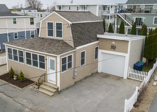 Property at 9 Dover Ave, Hampton, NH 03842, 4 beds, 1.5 baths