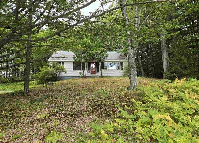 Property at 32 Homan Ln, New London, NH 03257, 3 beds, 2 baths