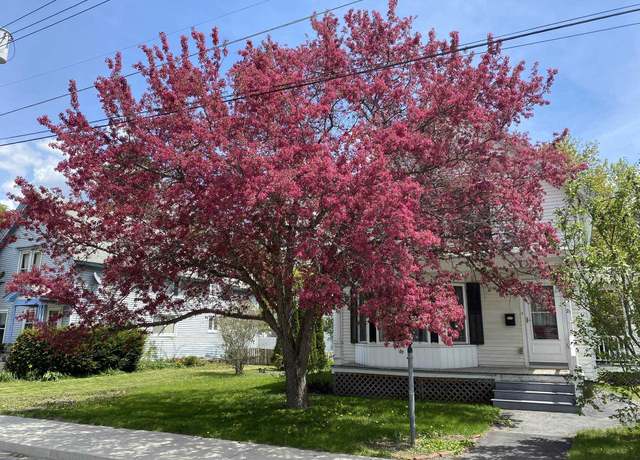 Property at 21 Park St, Barre City, VT 05641, 3 beds, 1.5 baths